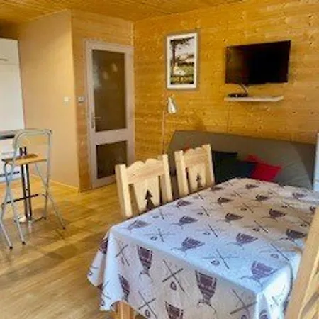 Renove 3* Au Pied Des Pistes De Pyrenees 2000 Avec Terrasse Et Cuisine Equipee - Fr-1-703-195 Апартаменты Bolquere